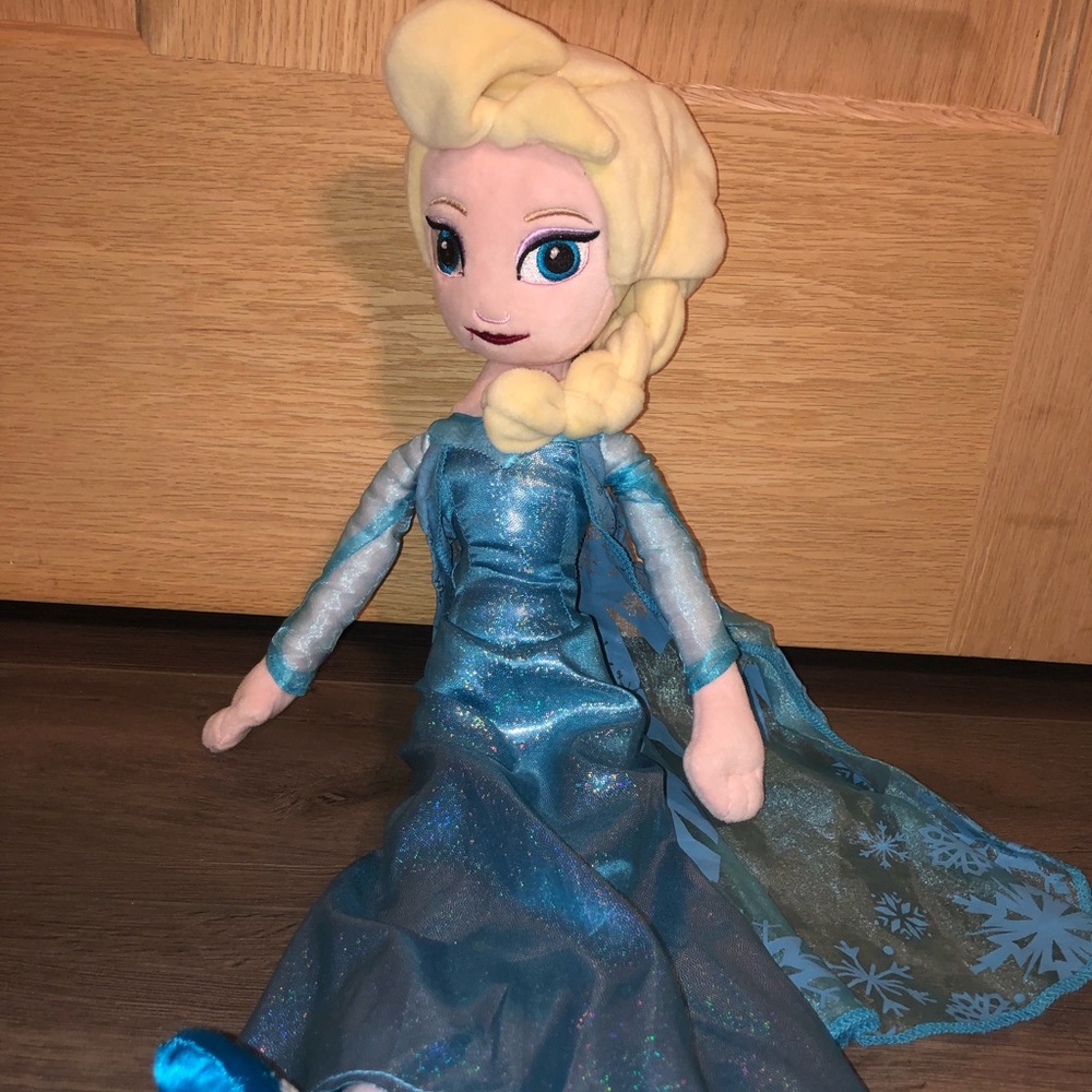 Disney Store Frozen Elsa Plush